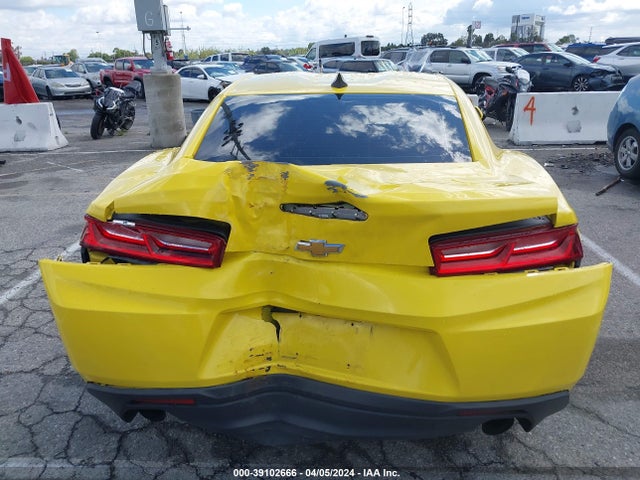 Chevrolet Camaro 1lt 2018 1G1FB1RX7J0122018 Image 16