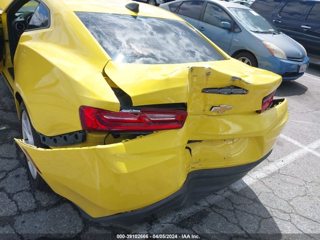 Chevrolet Camaro 1lt 2018 1G1FB1RX7J0122018 Image 6
