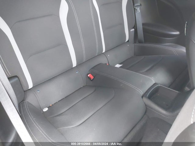 Chevrolet Camaro 1lt 2018 1G1FB1RX7J0122018 Image 8