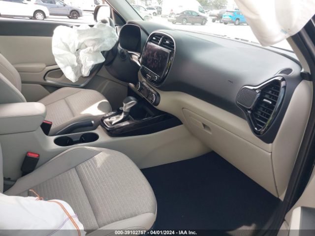 KNDJ33AUXP7871911 KIA SOUL EX