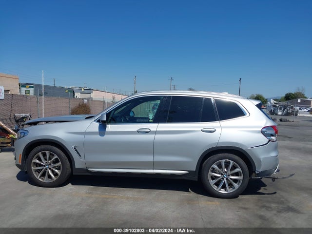 5UXTR7C5XKLR50577 BMW X3 Sdrive30i