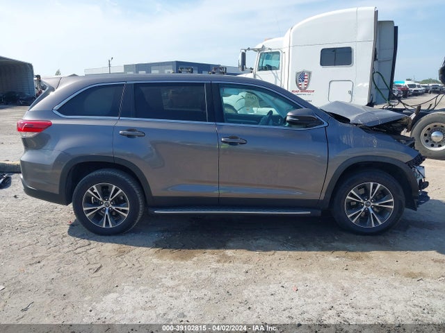 Toyota Highlander Le 2019 5TDZZRFH5KS335530 Image 13