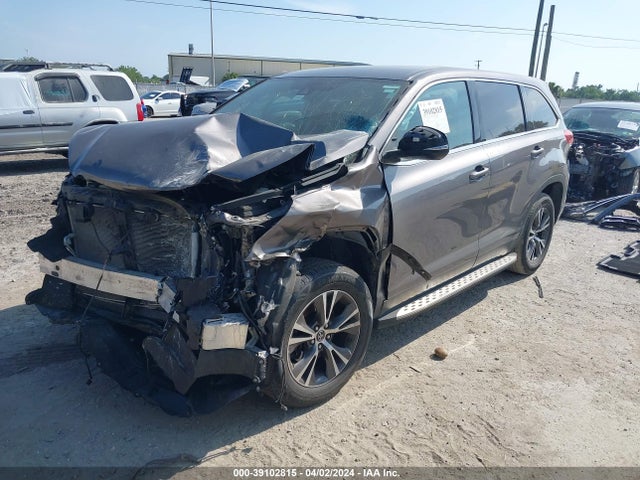 Toyota Highlander Le 2019 5TDZZRFH5KS335530 Image 2