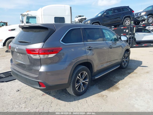 Toyota Highlander Le 2019 5TDZZRFH5KS335530 Image 4
