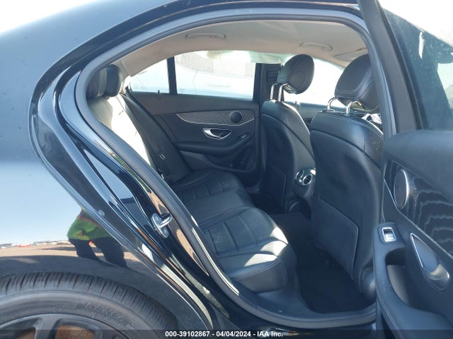 55SWF4JBXGU168075 Mercedes-Benz C 300 Luxury/sport