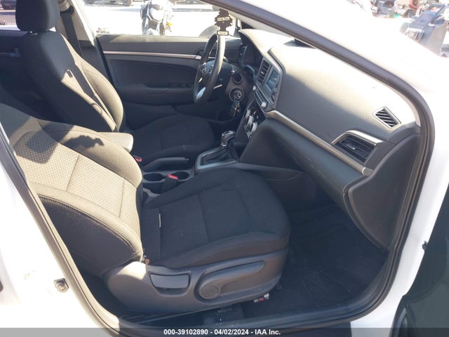 Hyundai ELANTRA SE 2019 5NPD74LF5KH462032 Image 5
