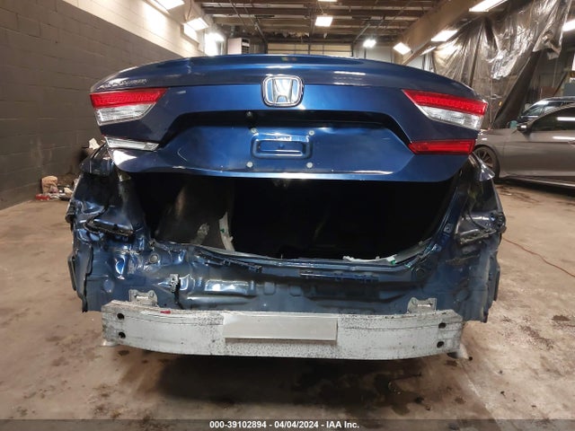 Honda ACCORD LX 2018 1HGCV1F1XJA233658 Image 16