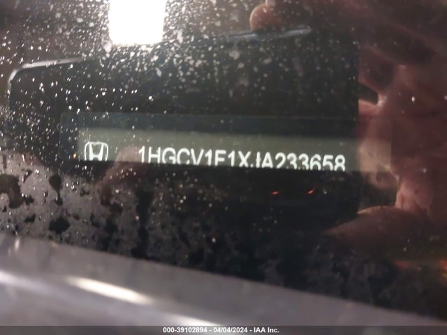 Honda ACCORD LX 2018 1HGCV1F1XJA233658 Image 17