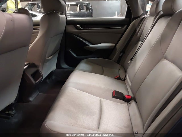 Honda ACCORD LX 2018 1HGCV1F1XJA233658 Image 8