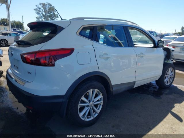 JN1BJ1CP5HW002164 Nissan Rogue Sport Sv