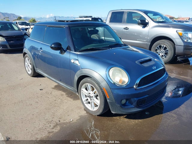 2011 MINI COOPER S WMWSV3C53BTY12233 Photo 0