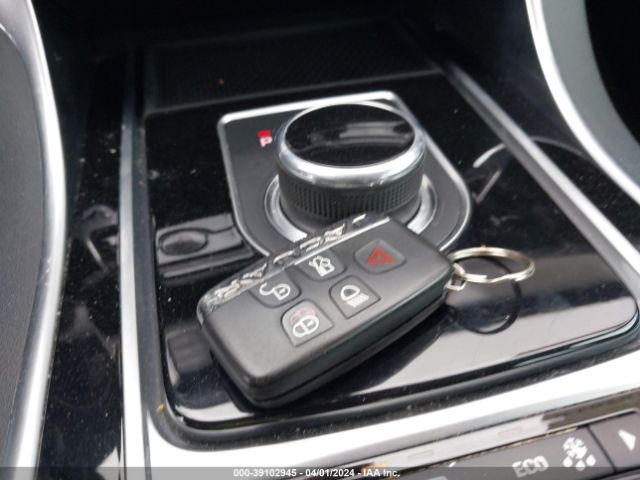 SAJBD4BV4HCY35155 Jaguar Xf 35t Premium