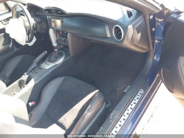 JF1ZNAA19E8708347 Scion Fr-s Monogram