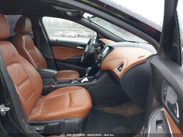 Chevrolet Cruze Premier Auto 2018 1G1BF5SM7J7144120 Image 5