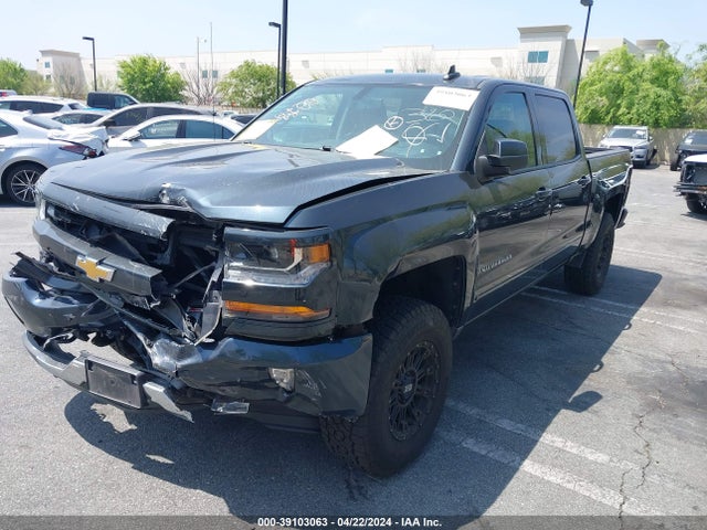 Chevrolet Silverado 1500 2lt 2018 3GCUKREC8JG417754 Image 2