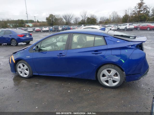 JTDKARFU4G3503009 Toyota Prius Three Touring