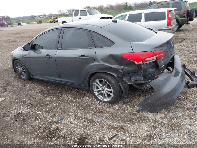 Ford FOCUS SE 2016 1FADP3F21GL378561 Image 3