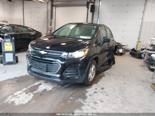 Chevrolet TRAX LS 2017 3GNCJNSB4HL281358 Image 2