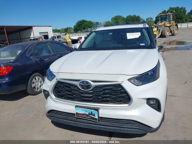 Toyota Highlander Xle 2023 5TDKDRAHXPS518257 Image 12