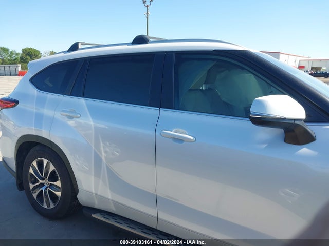 Toyota Highlander Xle 2023 5TDKDRAHXPS518257 Image 13
