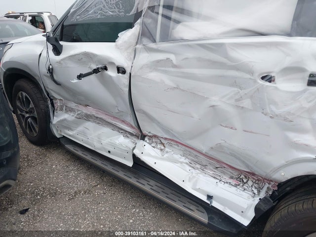 Toyota Highlander Xle 2023 5TDKDRAHXPS518257 Image 18