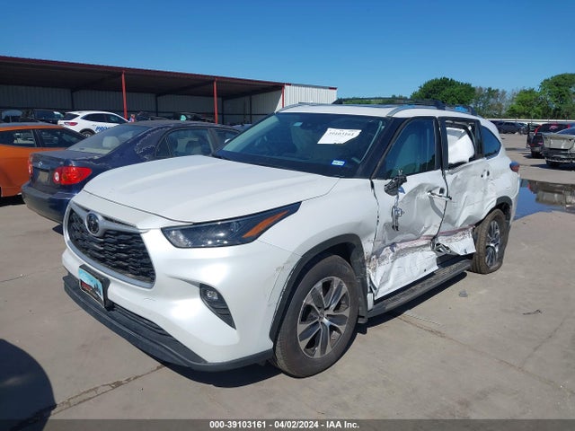 Toyota Highlander Xle 2023 5TDKDRAHXPS518257 Image 2