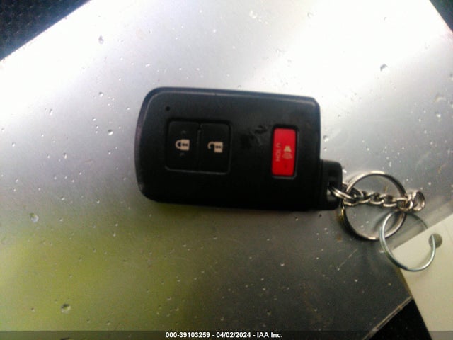 Toyota Rav4 Xle 2018 JTMRFREV3JJ723559 Image 11