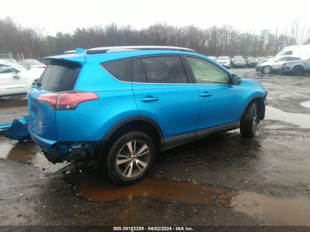 Toyota Rav4 Xle 2018 JTMRFREV3JJ723559 Image 4