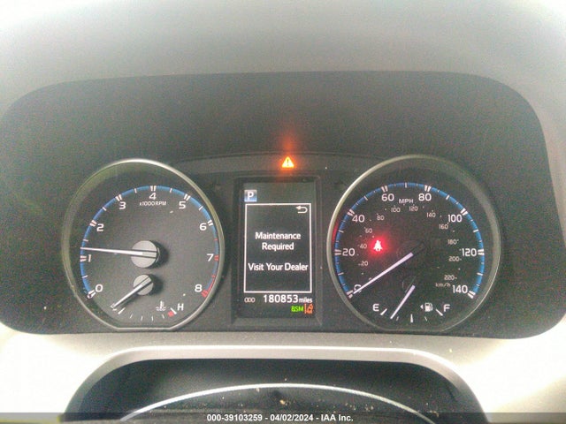 Toyota Rav4 Xle 2018 JTMRFREV3JJ723559 Image 7