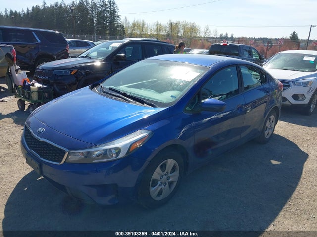 KIA FORTE LX 2018 3KPFL4A7XJE209825 Image 2