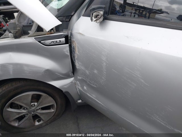 KIA Soul 2015 KNDJN2A28F7765667 Image 12
