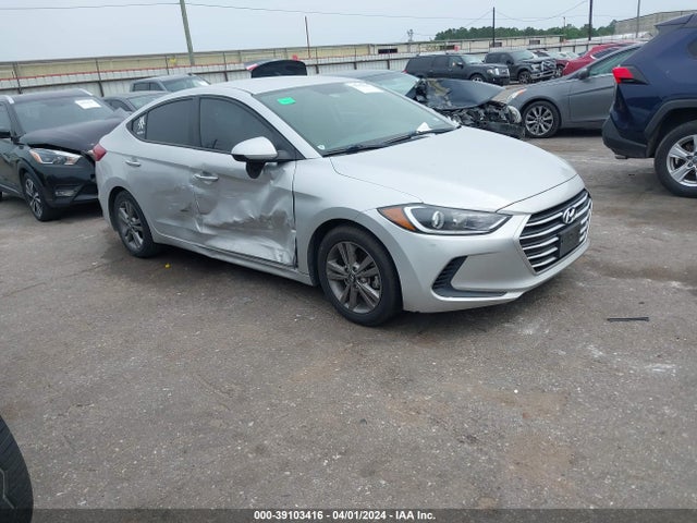 2017 5NPD84LF9HH154304 main image