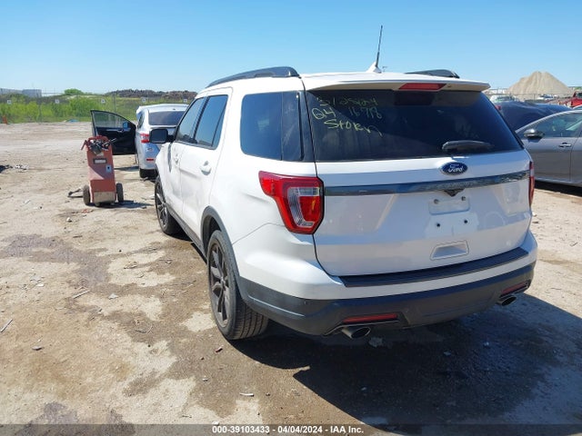 Ford EXPLORER XLT 2018 1FM5K7DH1JGC56967 Image 3