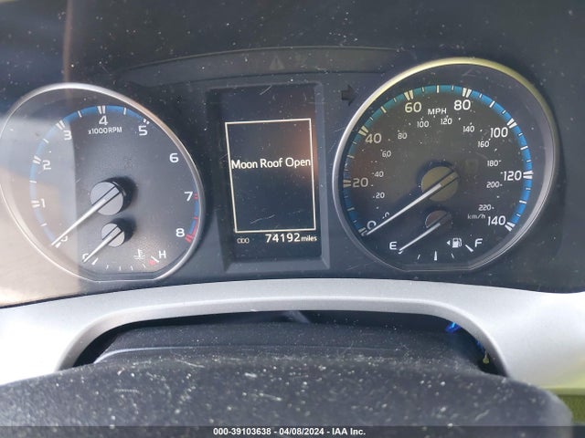 Toyota Rav4 Xle 2018 2T3WFREV3JW429065 Image 16