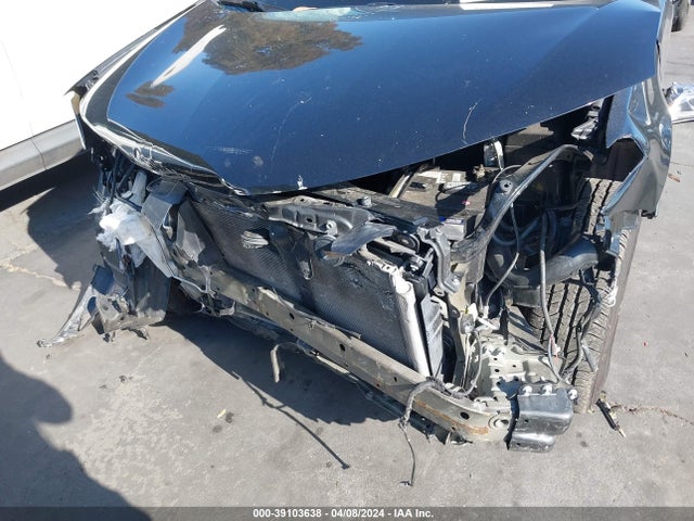 Toyota Rav4 Xle 2018 2T3WFREV3JW429065 Image 6