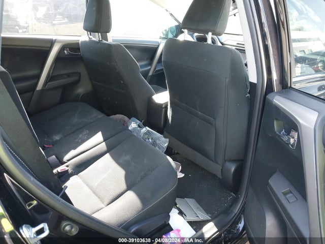Toyota Rav4 Xle 2018 2T3WFREV3JW429065 Image 8