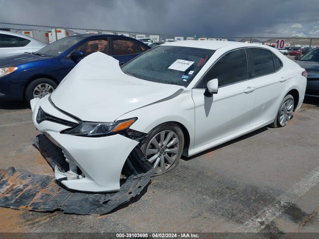 Toyota CAMRY LE 2020 4T1C11AK2LU369550 Image 2