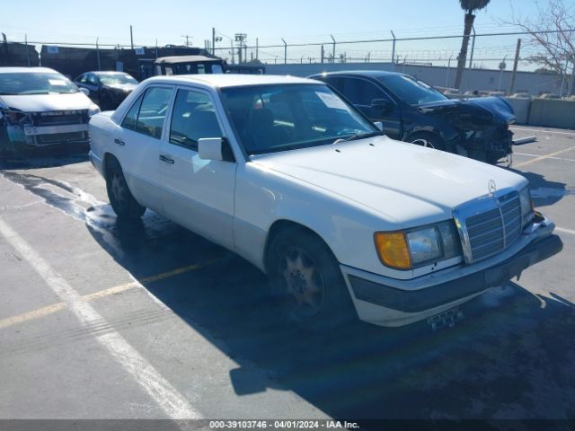 1992 MERCEDES-BENZ 400 WDBEA34E8NB755384
