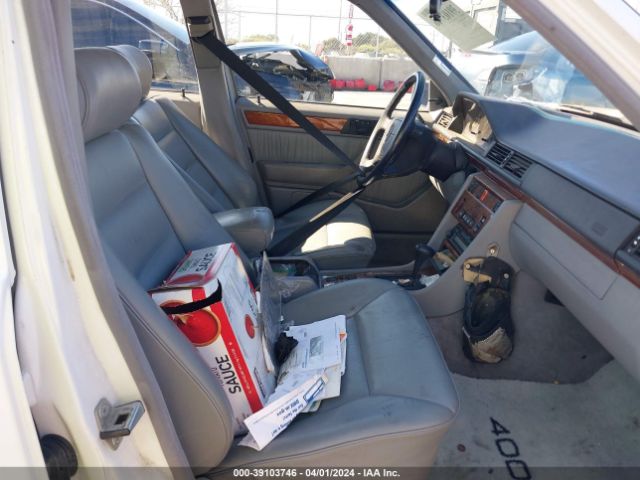 1992 MERCEDES-BENZ 400 WDBEA34E8NB755384 Photo 4