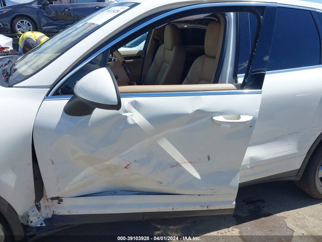 2012 PORSCHE CAYENNE WP1AA2A29CLA04921 Photo 5