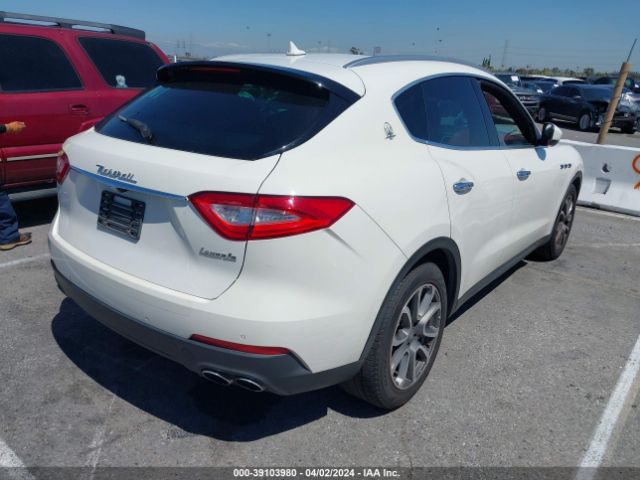 ZN661YUAXHX240313 Maserati LEVANTE S