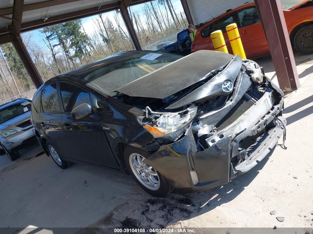 Toyota Prius V Three 2017 JTDZN3EU0HJ060226 Image 14