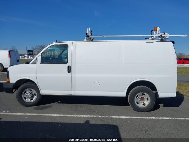 Chevrolet Express 2500 Work Van 2015 1GCWGFCF8F1166990 Image 14