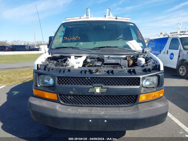 Chevrolet Express 2500 Work Van 2015 1GCWGFCF8F1166990 Image 6