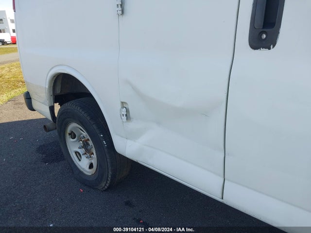 Chevrolet Express 2500 Work Van 2015 1GCWGFCF6F1153977 Image 20