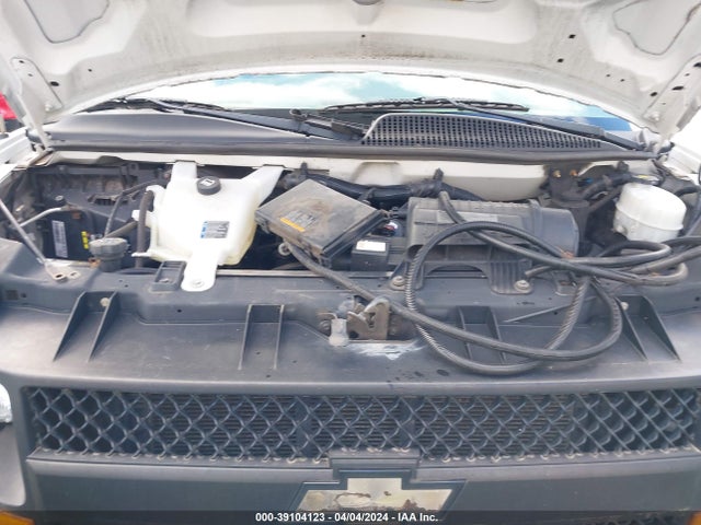 Chevrolet Express 2500 Work Van 2015 1GCWGFCF4F1158224 Image 10