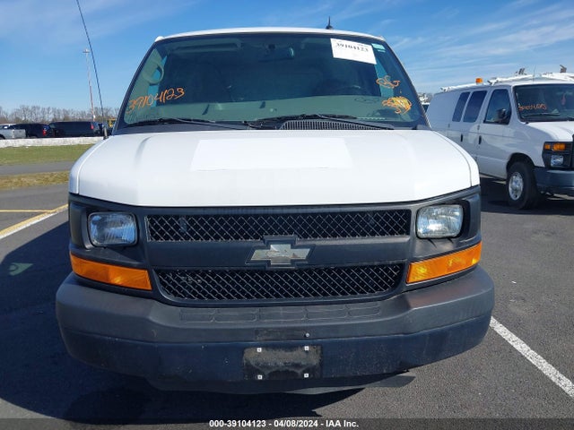 Chevrolet Express 2500 Work Van 2015 1GCWGFCF4F1158224 Image 12