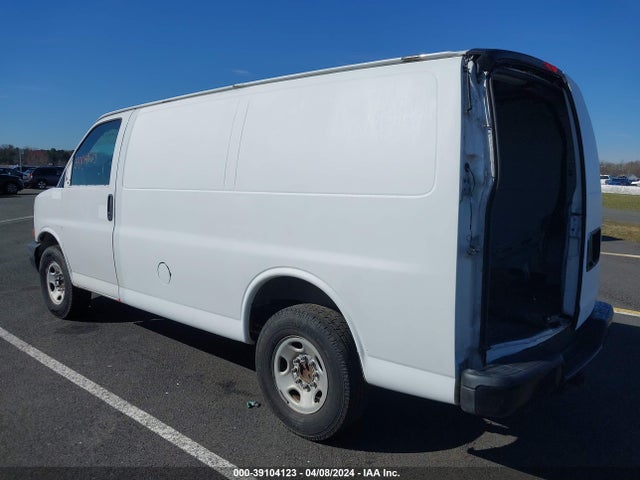 Chevrolet Express 2500 Work Van 2015 1GCWGFCF4F1158224 Image 3