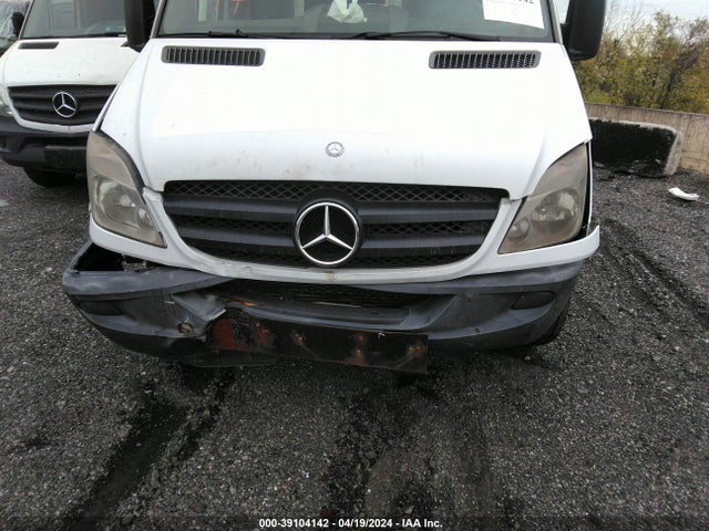 39104142 :رقم المزاد ، WD3PE8CB4C5671331 vin ، 2012 Mercedes-benz Sprinter 2500 High Roof مزاد بيع