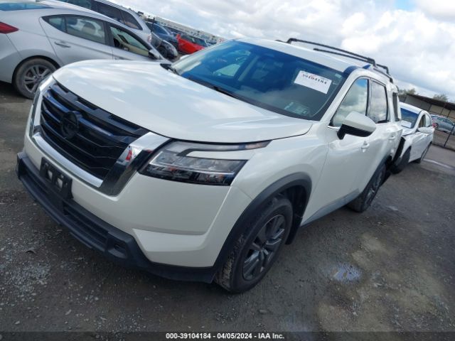 5N1DR3BA8NC240607 Nissan Pathfinder Sv 2wd